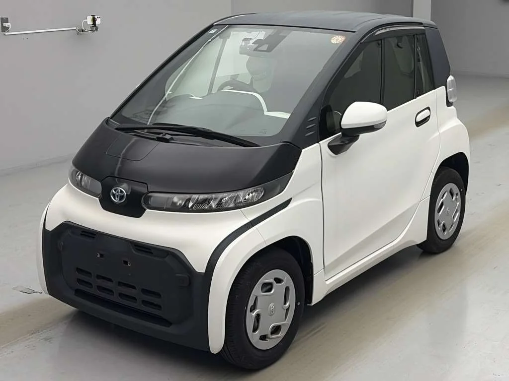 Toyota C+pod  с аукциона в Японии