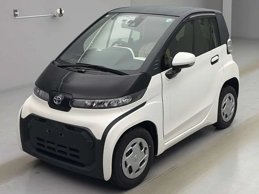 Toyota C+pod  с аукциона в Японии