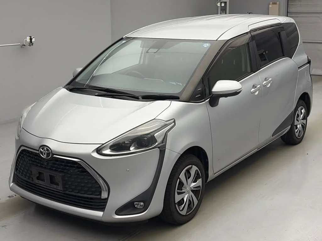 Toyota Sienta 2019