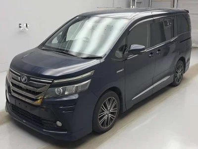 Статистика аукционов Toyota Voxy