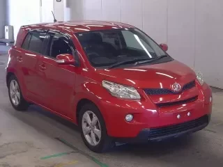 TOYOTA IST
