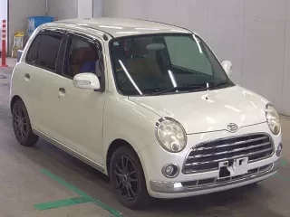 DAIHATSU MIRA 1