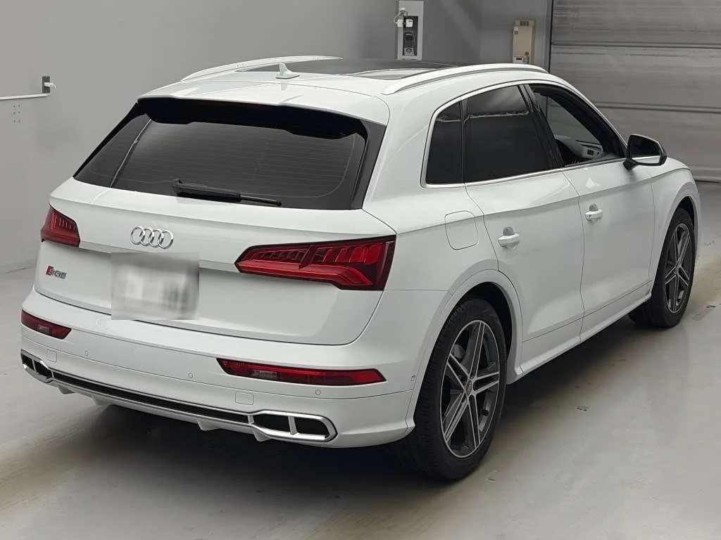 Audi SQ5  с аукциона в Японии