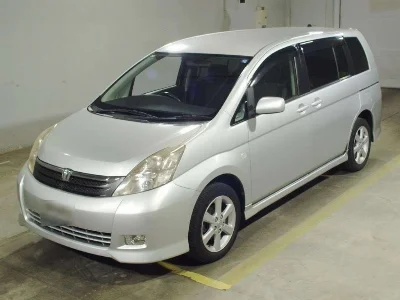 TOYOTA ISIS