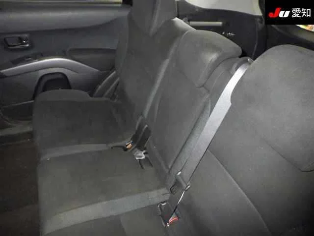 Mitsubishi Outlander  с аукциона в Японии