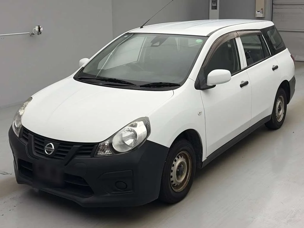 Nissan AD 2020