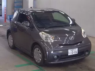 TOYOTA IQ
