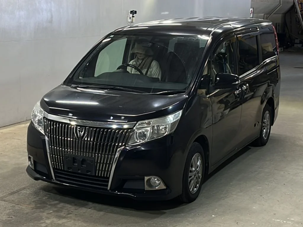 Toyota Esquire 2015