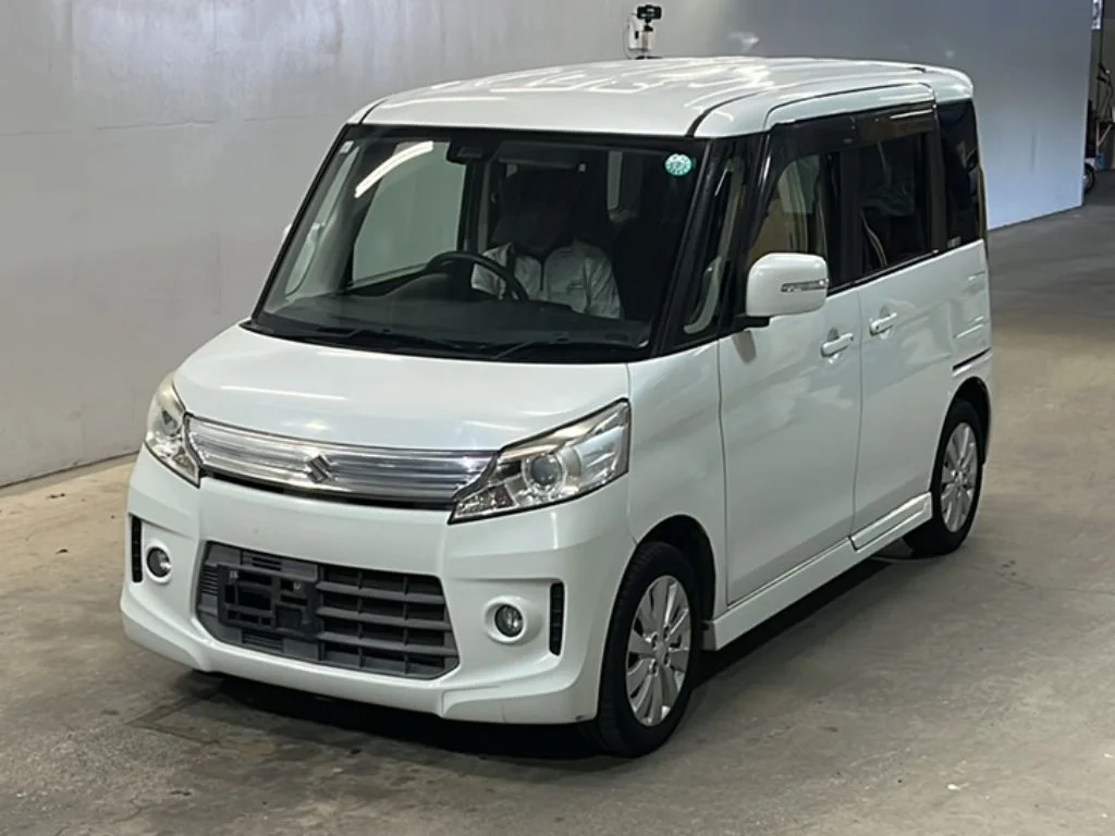 Suzuki Spacia Custom 2013