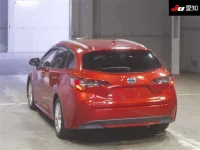 Цена авто Toyota Corolla Touring с аукционов Японии, номер кузова ZWE211W, пробег 62 000, оценка 2