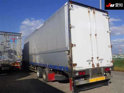 NISSAN DIESEL (UD) QUON