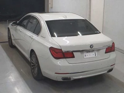 BMW 7 SERIES