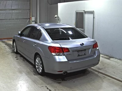 SUBARU LEGACY B4