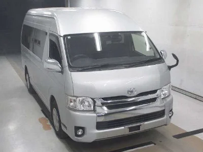 TOYOTA HIACE