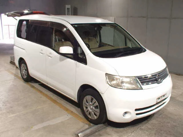 Nissan Serena 2006
