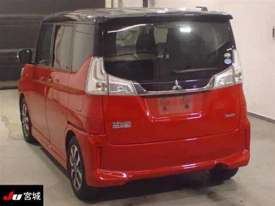 MITSUBISHI DELICA D2