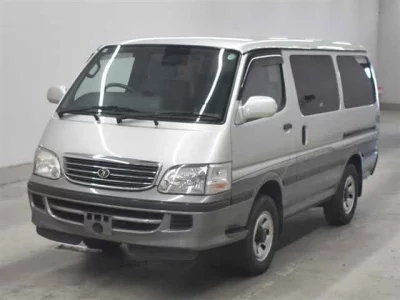 TOYOTA HIACE