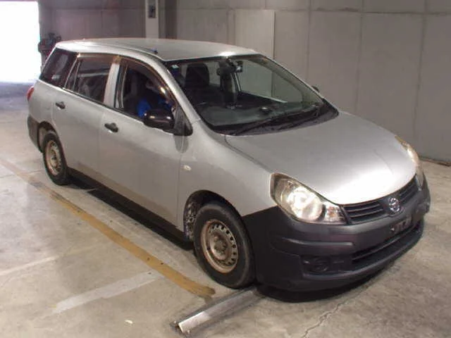 Nissan AD 2010