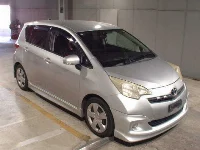 Цена авто Toyota Ractis с аукционов Японии, номер кузова NSP120, пробег 152 000, оценка 2