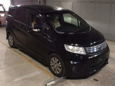 Honda Freed Spike