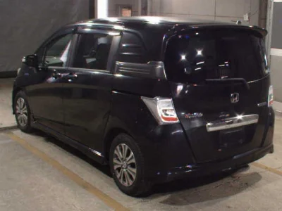 Honda Freed Spike