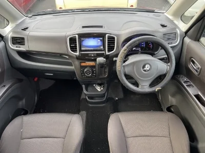 MITSUBISHI DELICA D2