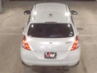 Цена авто Suzuki Swift с аукционов Японии, номер кузова ZC72S, пробег 128 000, оценка 2