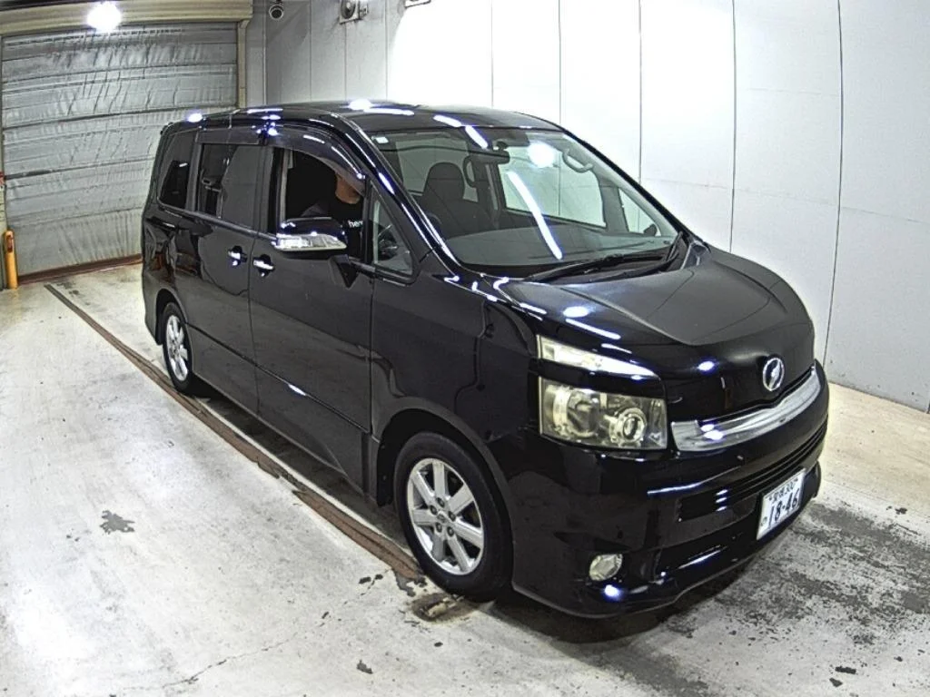Toyota Voxy 2007