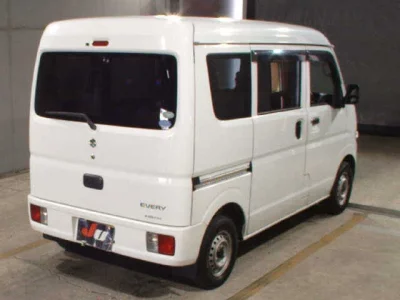 Статистика аукционов Suzuki Every
