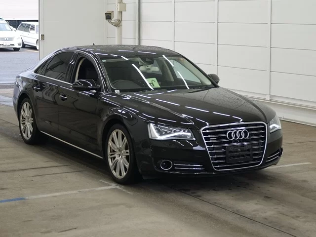Audi A8  с аукциона в Японии