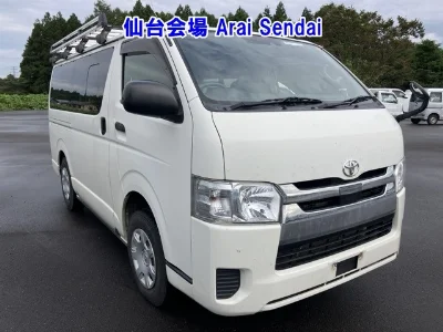Toyota HiAce Van