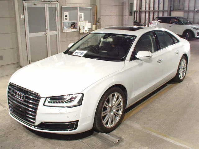 Audi A8  с аукциона в Японии
