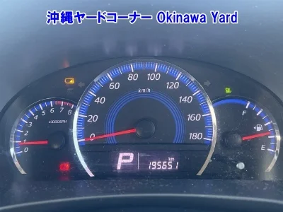 MITSUBISHI DELICA D2