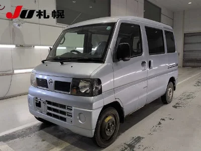 NISSAN CLIPPER VAN