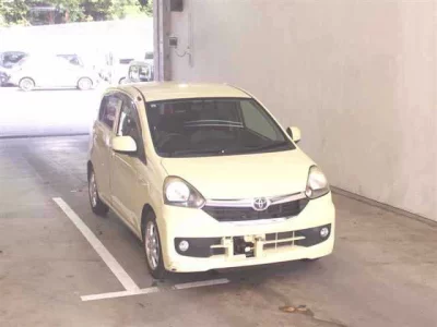 TOYOTA PIXIS EPOCH