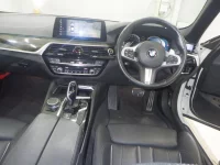 Цена авто BMW 5-Series с аукционов Японии, номер кузова JB30, пробег 67 000, оценка 3