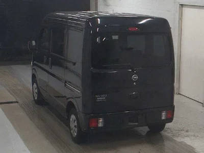 NISSAN CLIPPER VAN