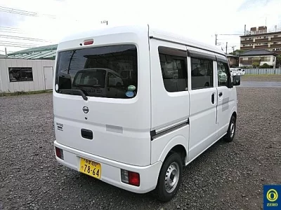 NISSAN CLIPPER VAN