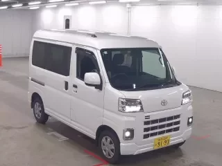 TOYOTA PIXIS VAN