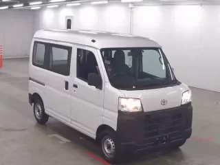 TOYOTA PIXIS VAN