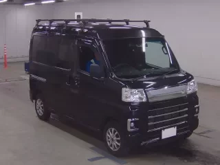 TOYOTA PIXIS VAN