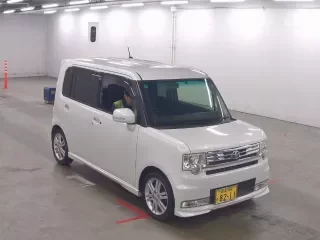 TOYOTA PIXIS SPACE