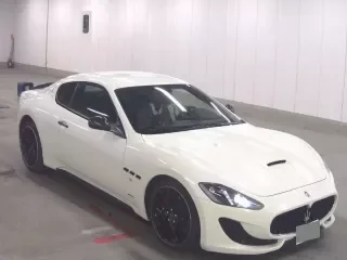 MASERATI GRANTURISMO