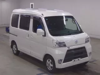 TOYOTA PIXIS VAN