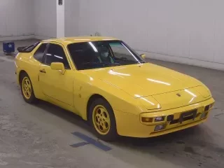 PORSCHE 944