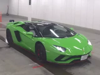 LAMBORGHINI AVENTADOR