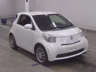 TOYOTA IQ