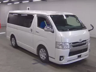 TOYOTA REGIUS VAN