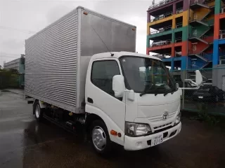 TOYOTA DYNA