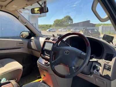 TOYOTA GRANVIA